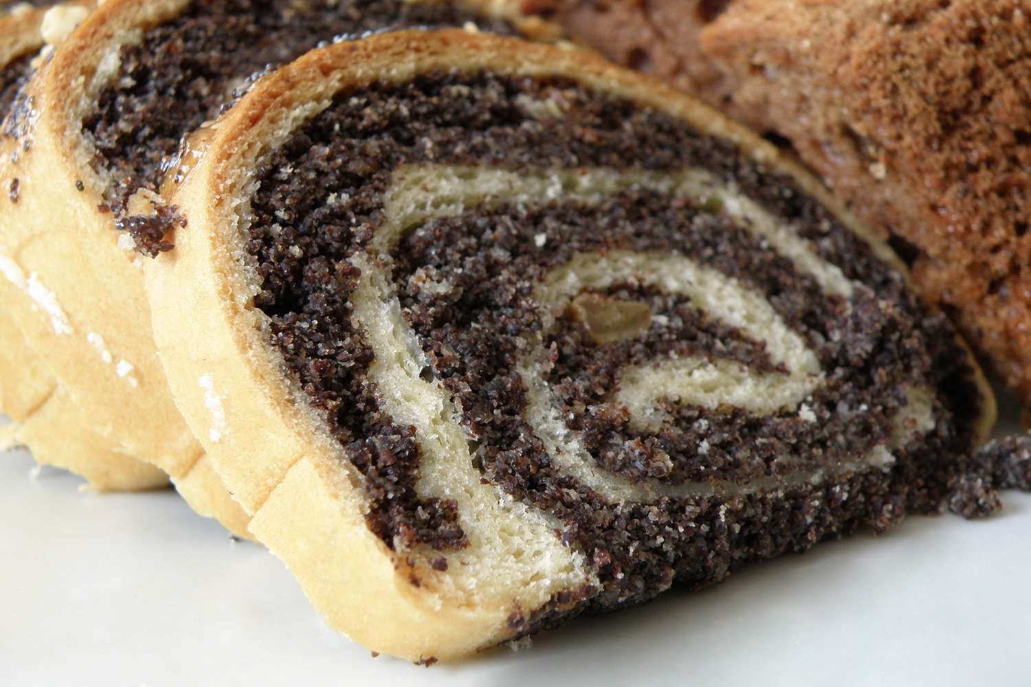 Poppy seeds are tiny, versatile, and nutrient-rich seeds that add delightful texture, flavor, and a touch of elegance to a wide range of dishes. Despite their small size, poppy seeds are packed with essential nutrients such as calcium, iron, magnesium, and fiber, making them a healthy addition to your diet. They are also rich in healthy fats and antioxidants, which contribute to overall well-being.